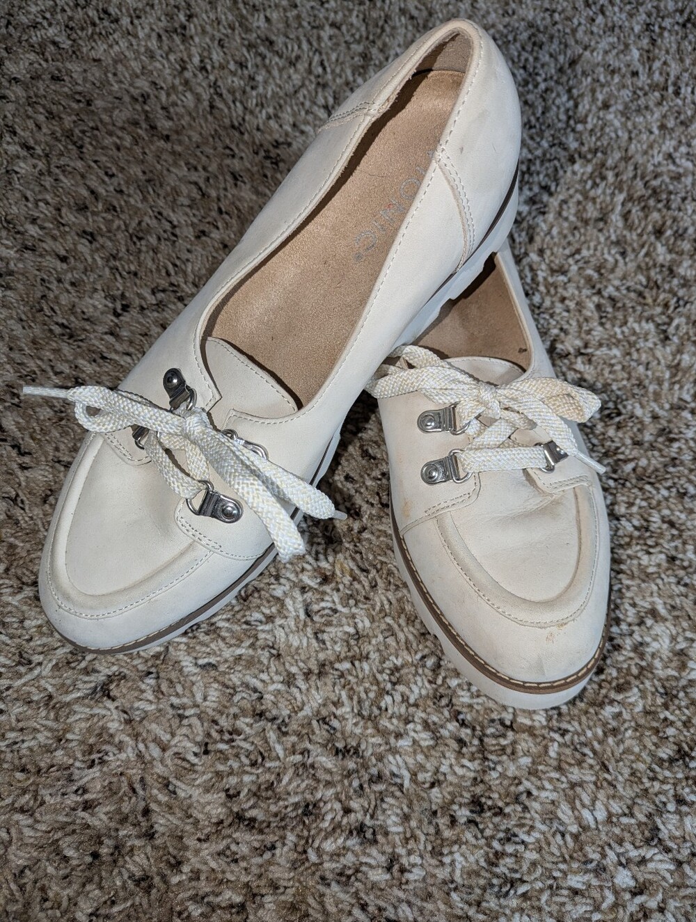 Vionic Cream Loafer Shoes